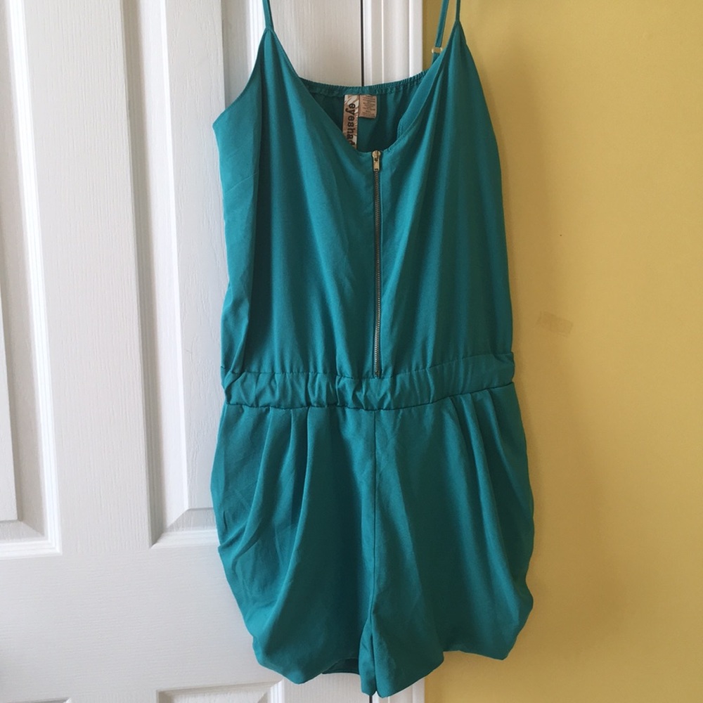 Real/green romper